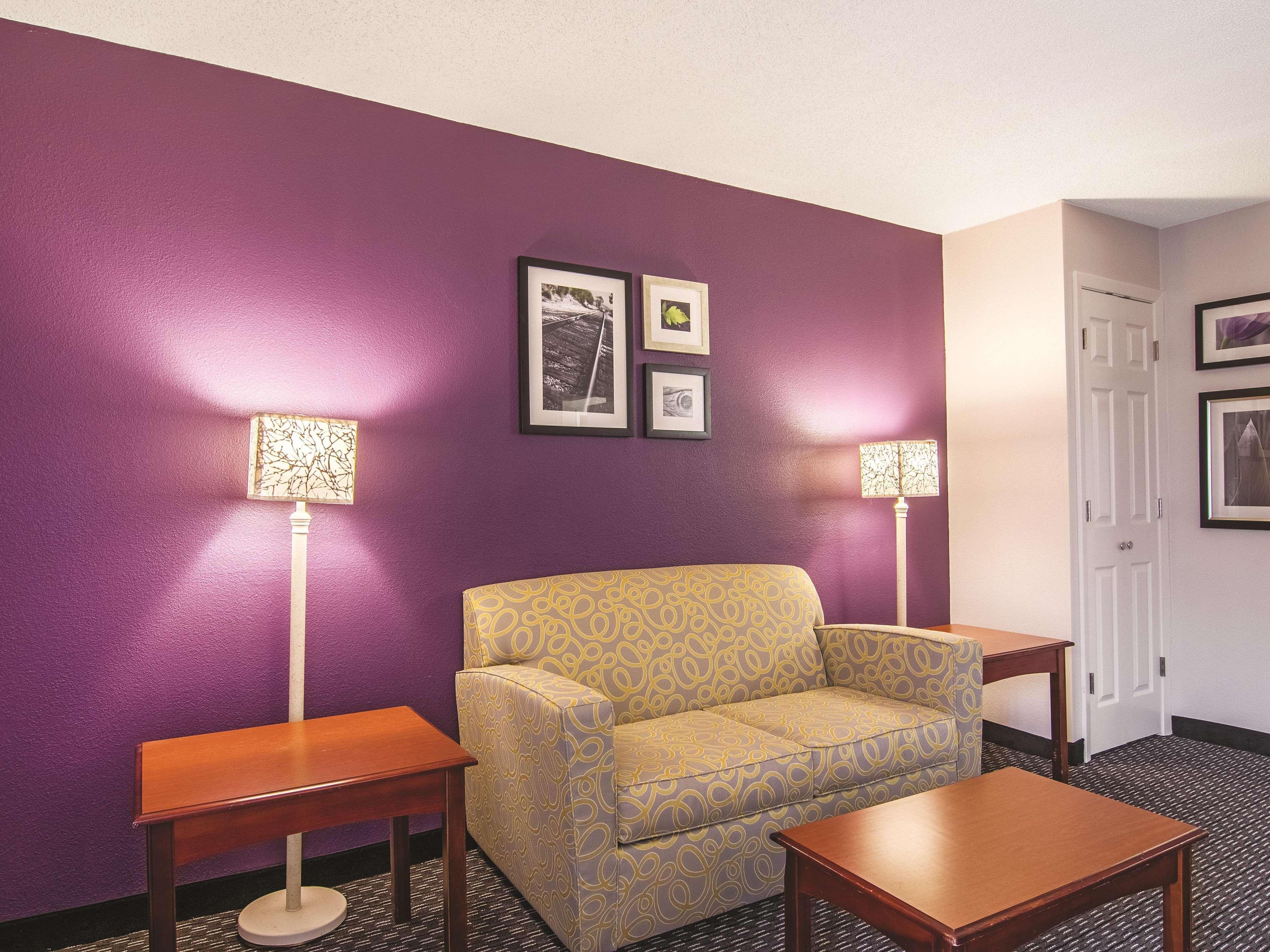 Hotel Wingate by Wyndham Brunswick Exterior foto